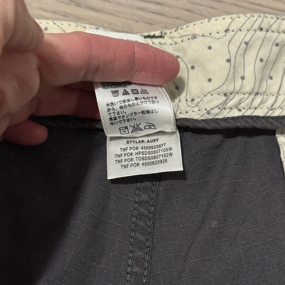 The North Face Mens Shorts 36 Gray Cargo Hiking Ripstop Lightweight